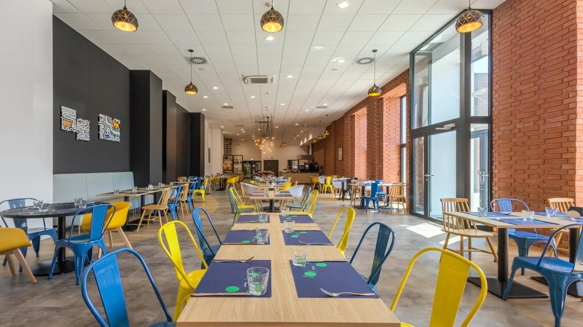 Hotel Pod Grotem Warschau
