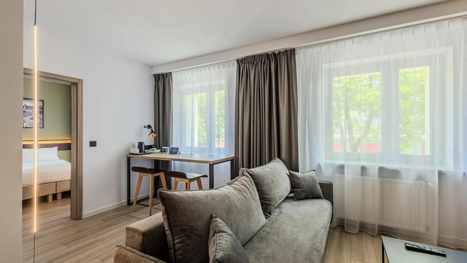 Hotel Pod Grotem Warschau 3*,