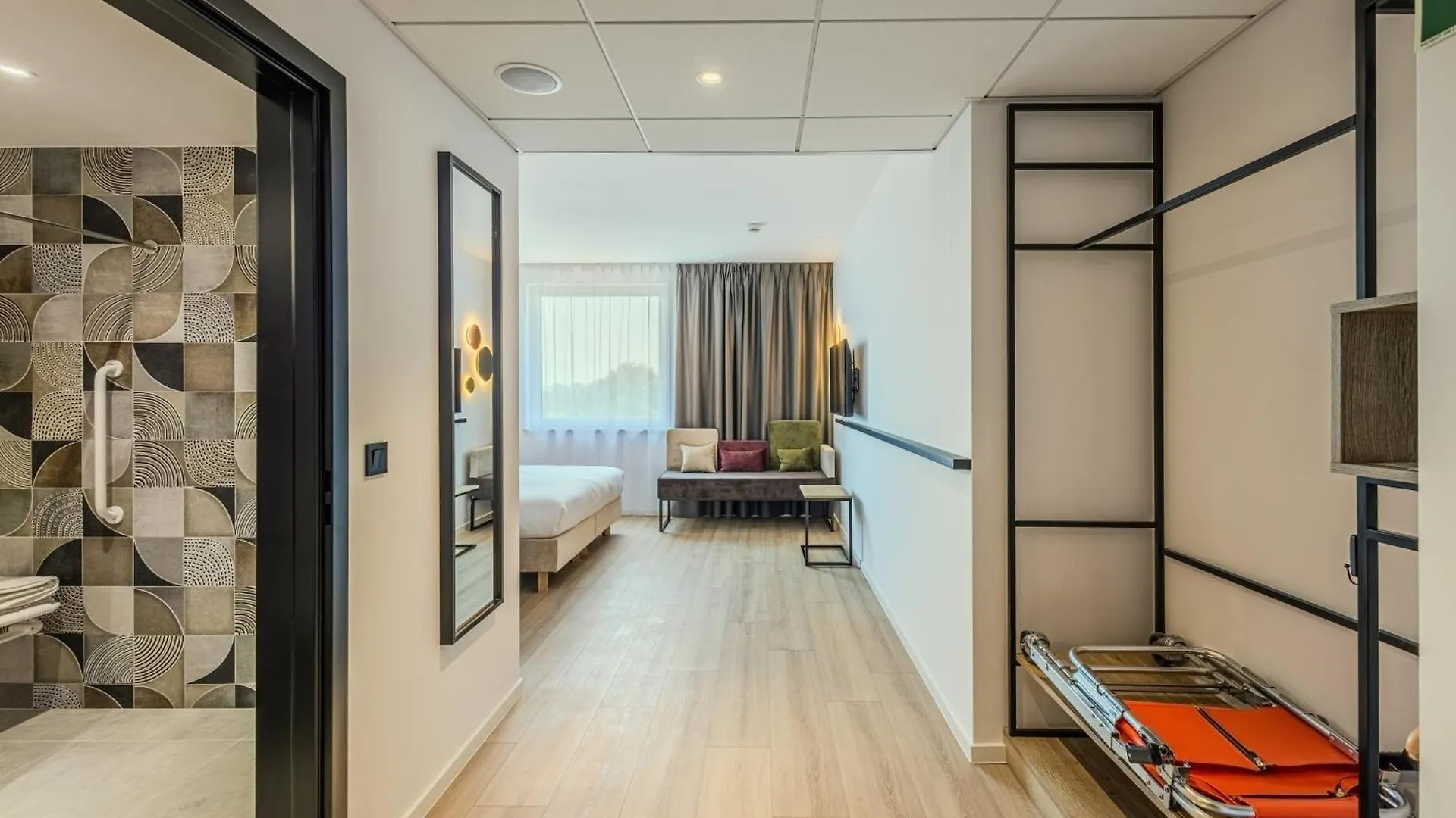 Hotel Pod Grotem Warschau 3*,  Polen