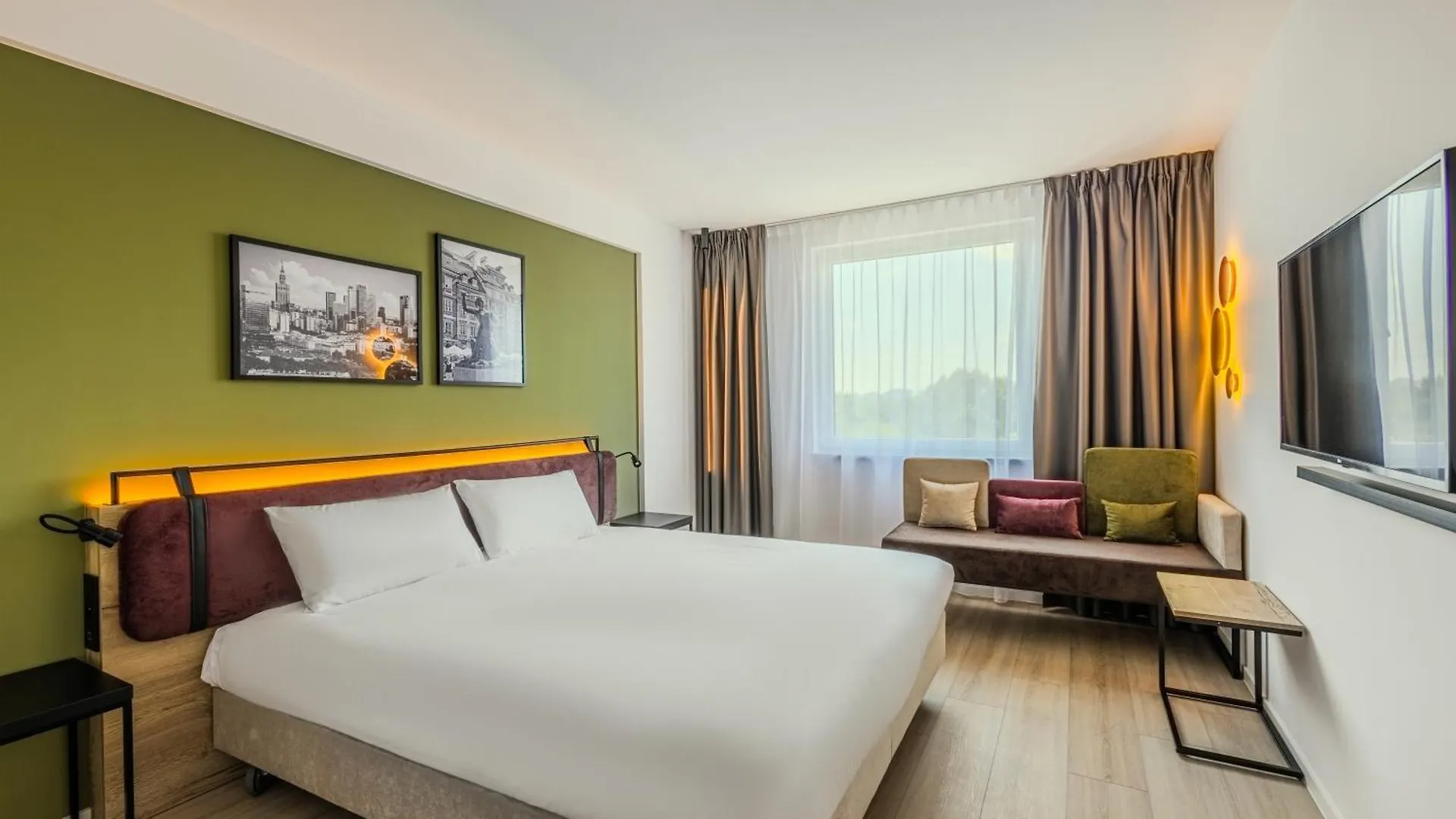 Hotel Pod Grotem Warschau