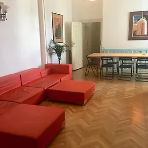 4th Floor Varšava