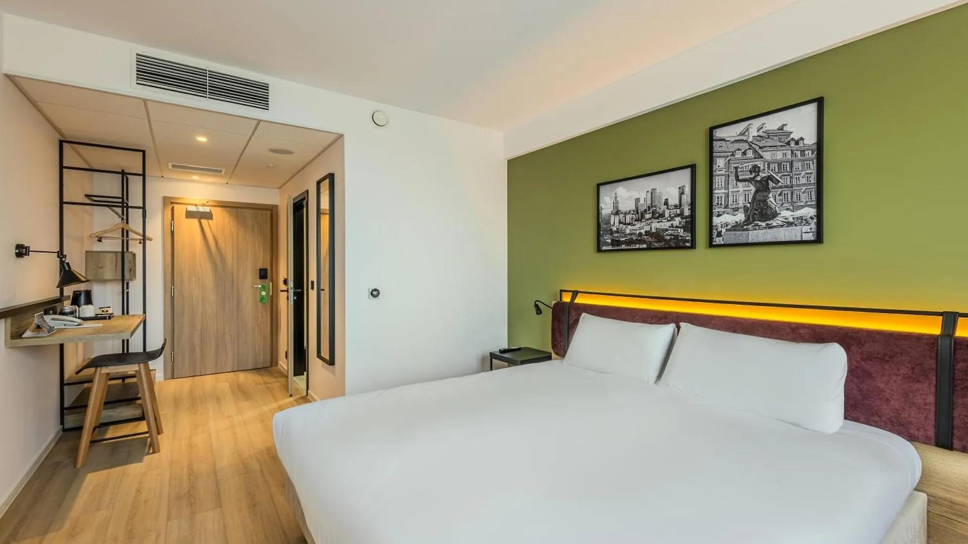 Campanile Warszawa Polnoc Hotel